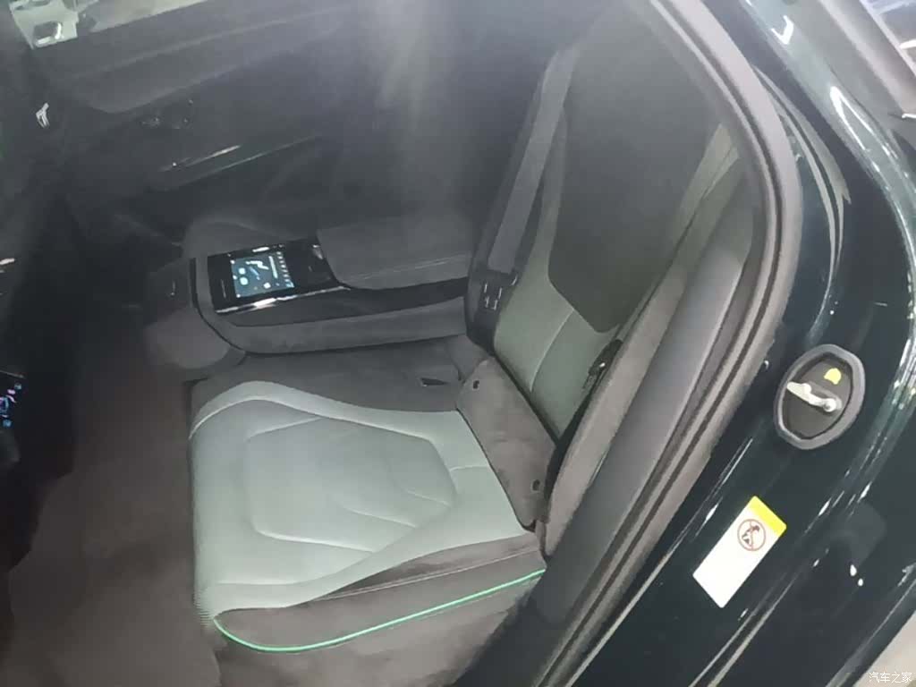 BYD Han, 2023 17