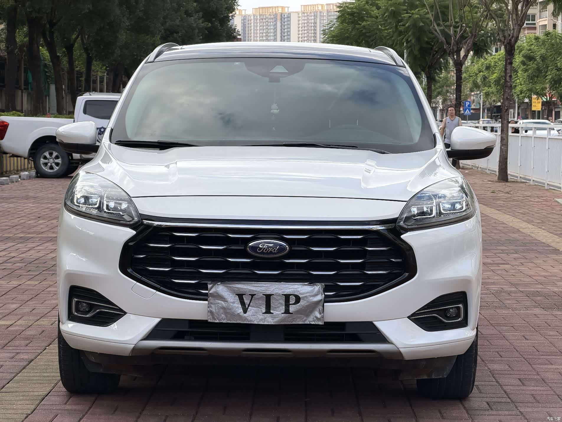 Ford Escape, 2022 2