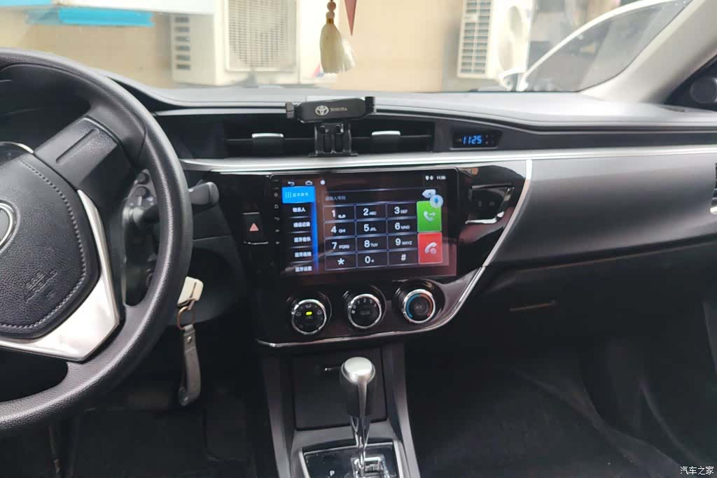 Toyota Corolla, 2015 13