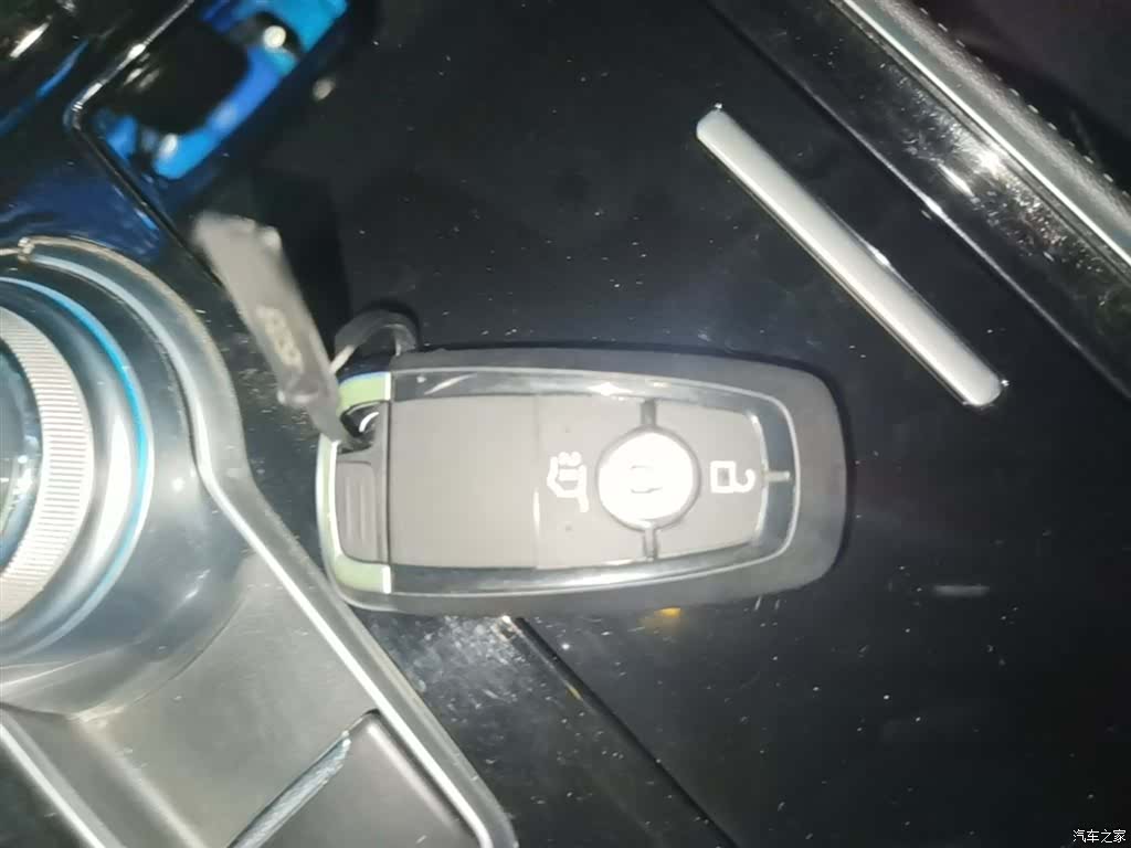 Ford Edge, 2023 9