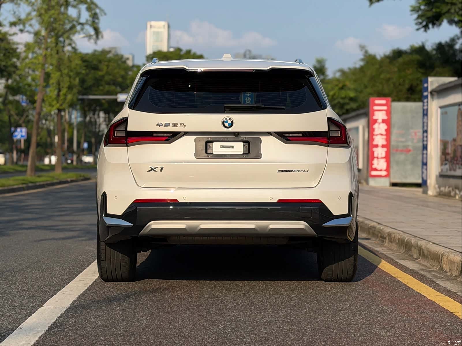 BMW X1, 2023 все фото