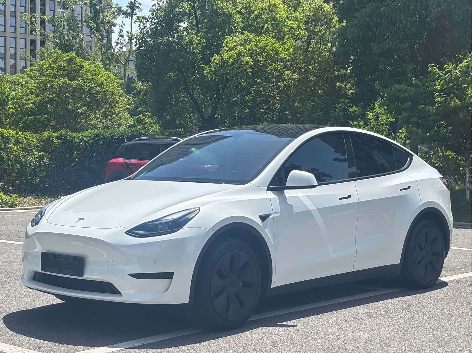 Tesla Model Y, 2024 1