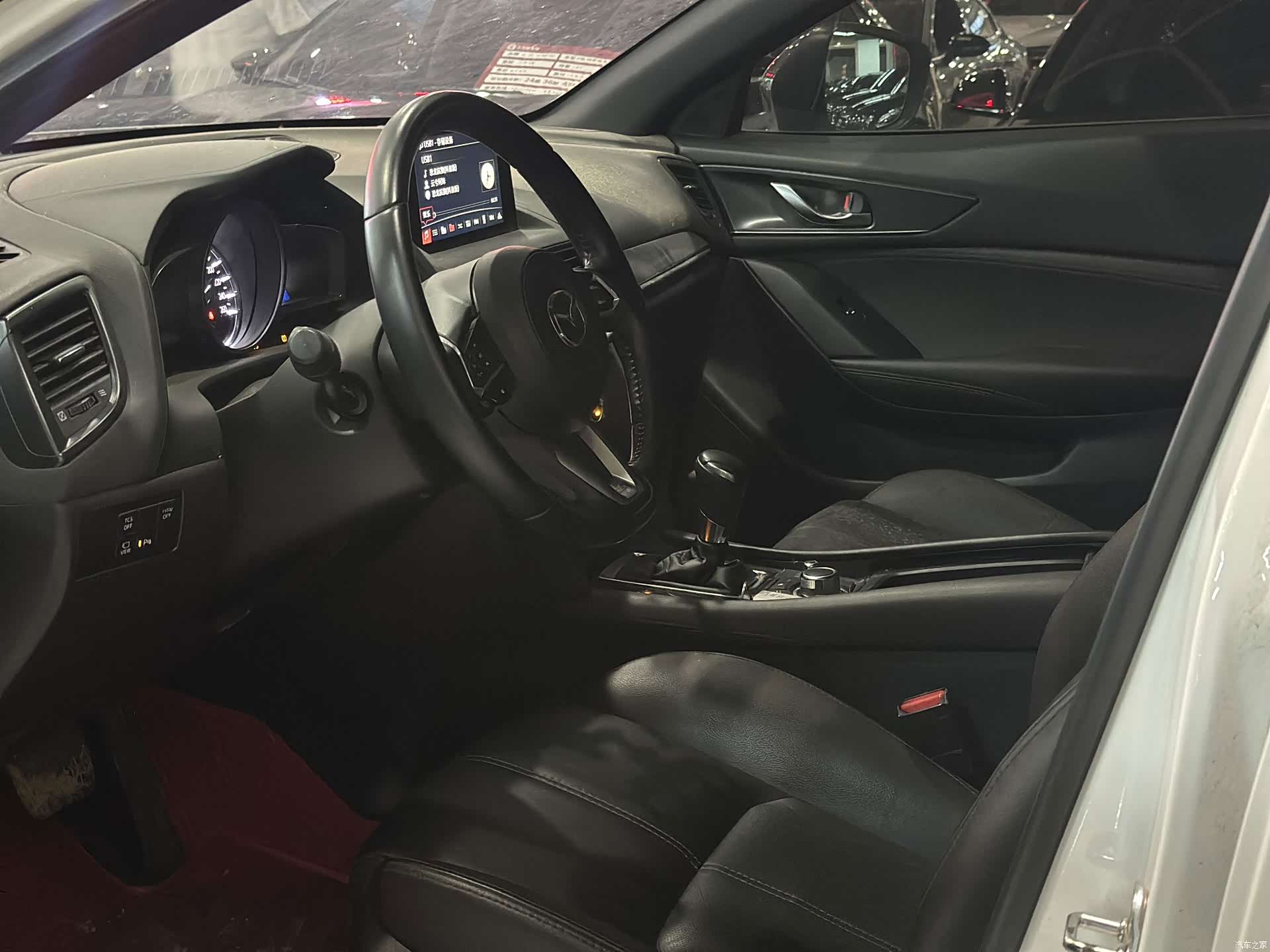 Mazda CX-4, 2020 все фото