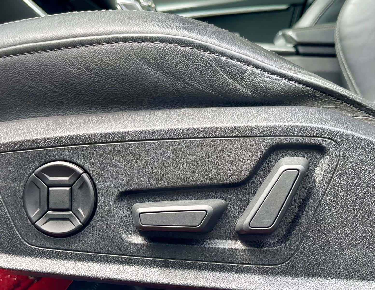 Audi A6L, 2020 13