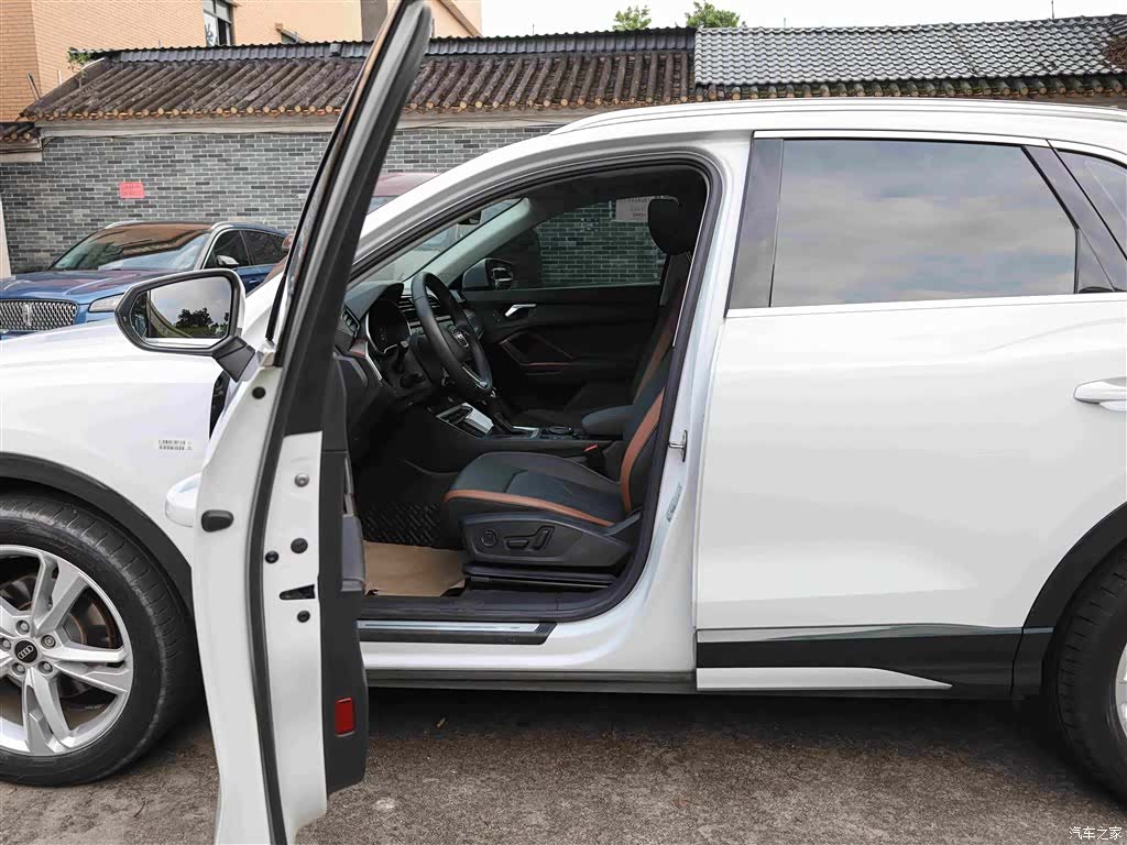 Audi Q3, 2022 16