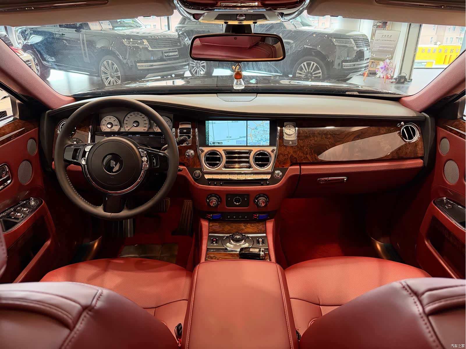 Rolls-Royce Ghost, 2013 23
