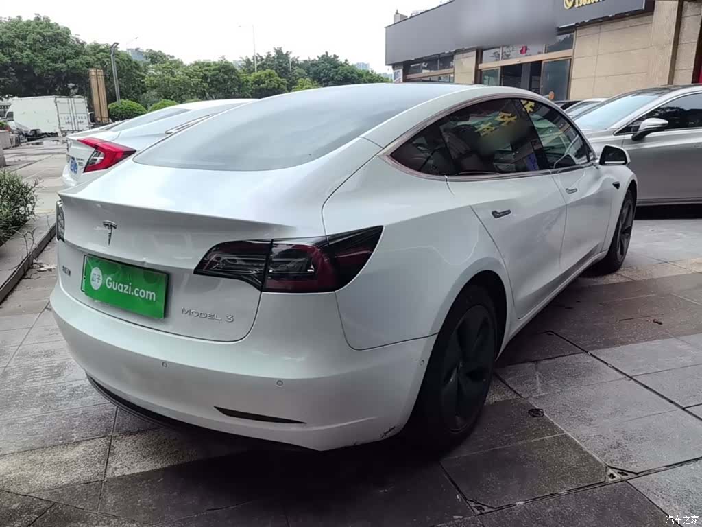 Tesla Model 3, 2020 7