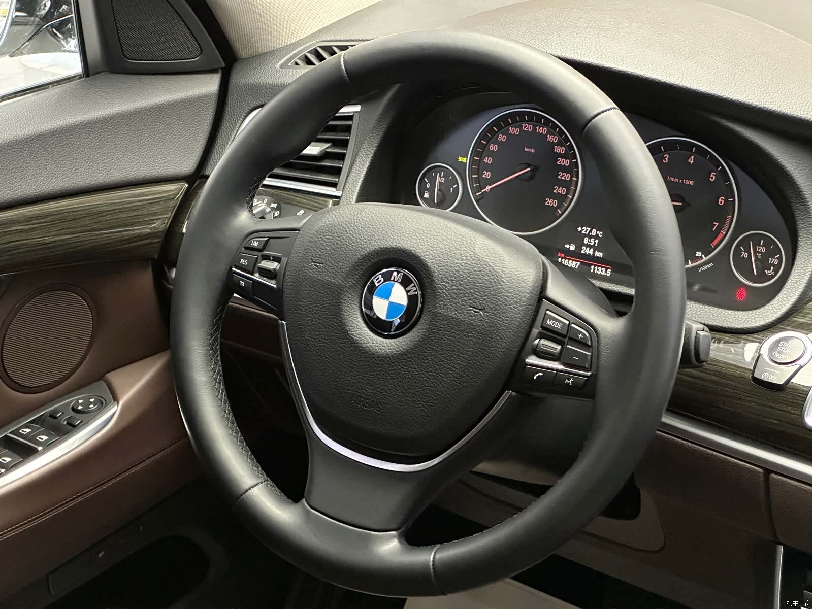 BMW 5 Series, 2015 11