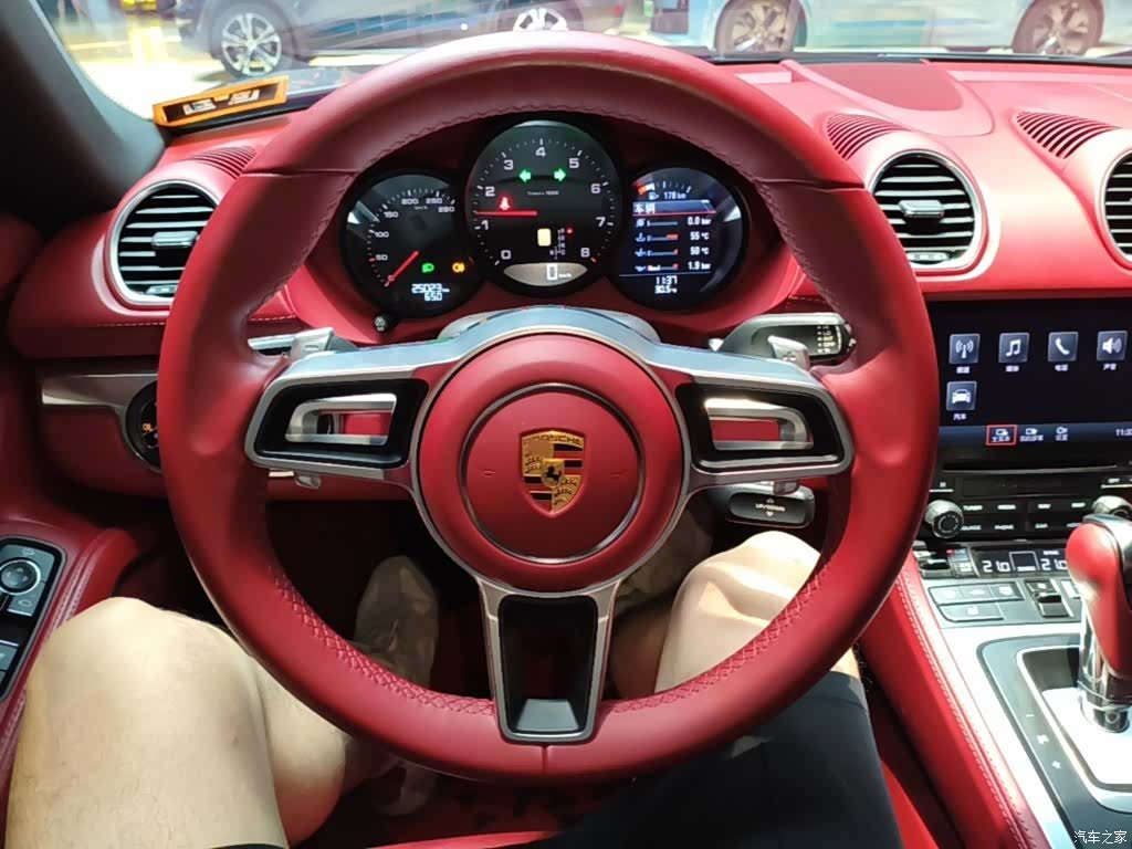 Porsche Cayman, 2021 11