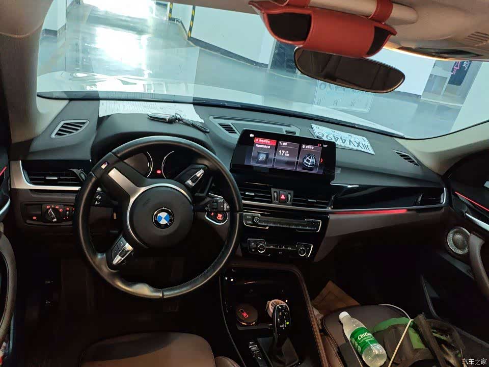 BMW X1, 2021 все фото