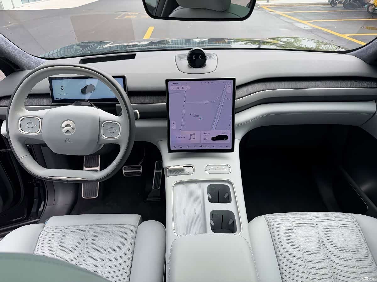 NIO ES8, 2023 10