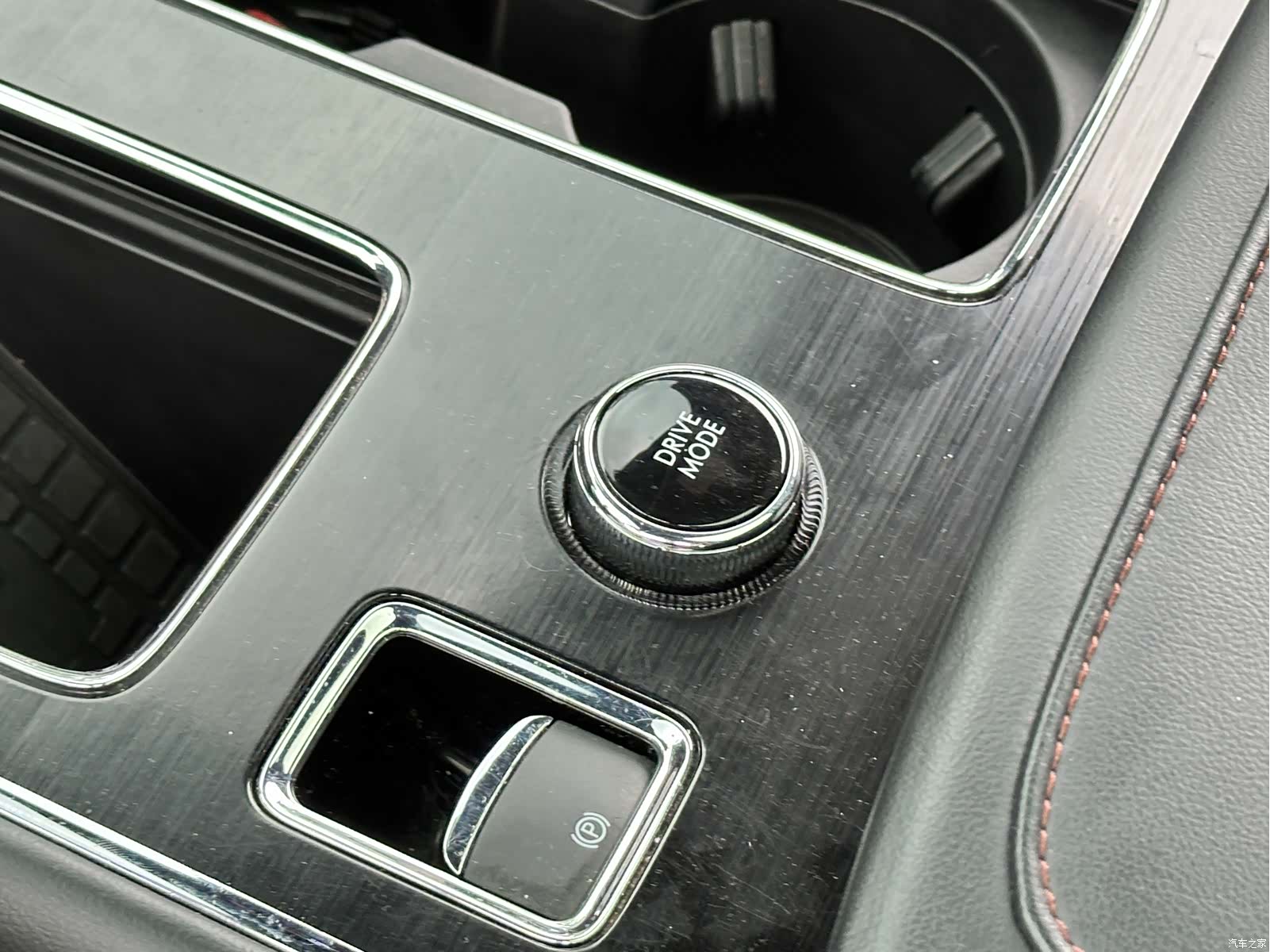 Lincoln Aviator, 2022 32