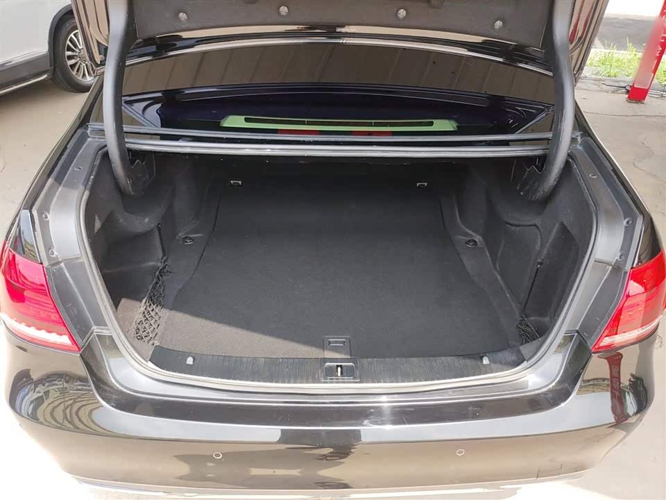 Mercedes-Benz E-class Mercedes-Benz E-class