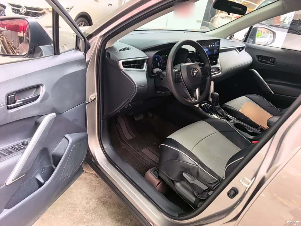 Toyota Frontlander, 2023 16