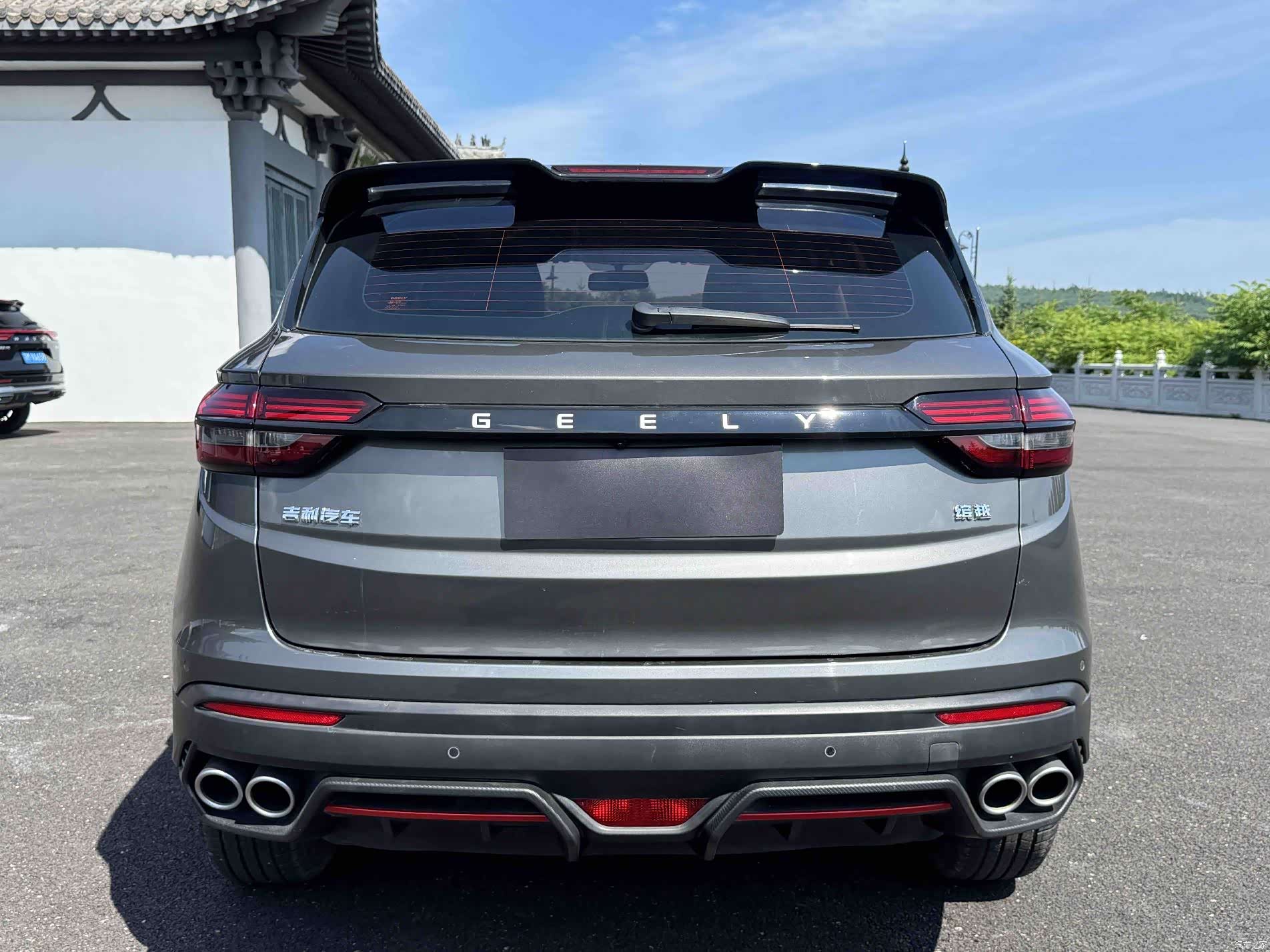 Geely Coolray, 2022 все фото