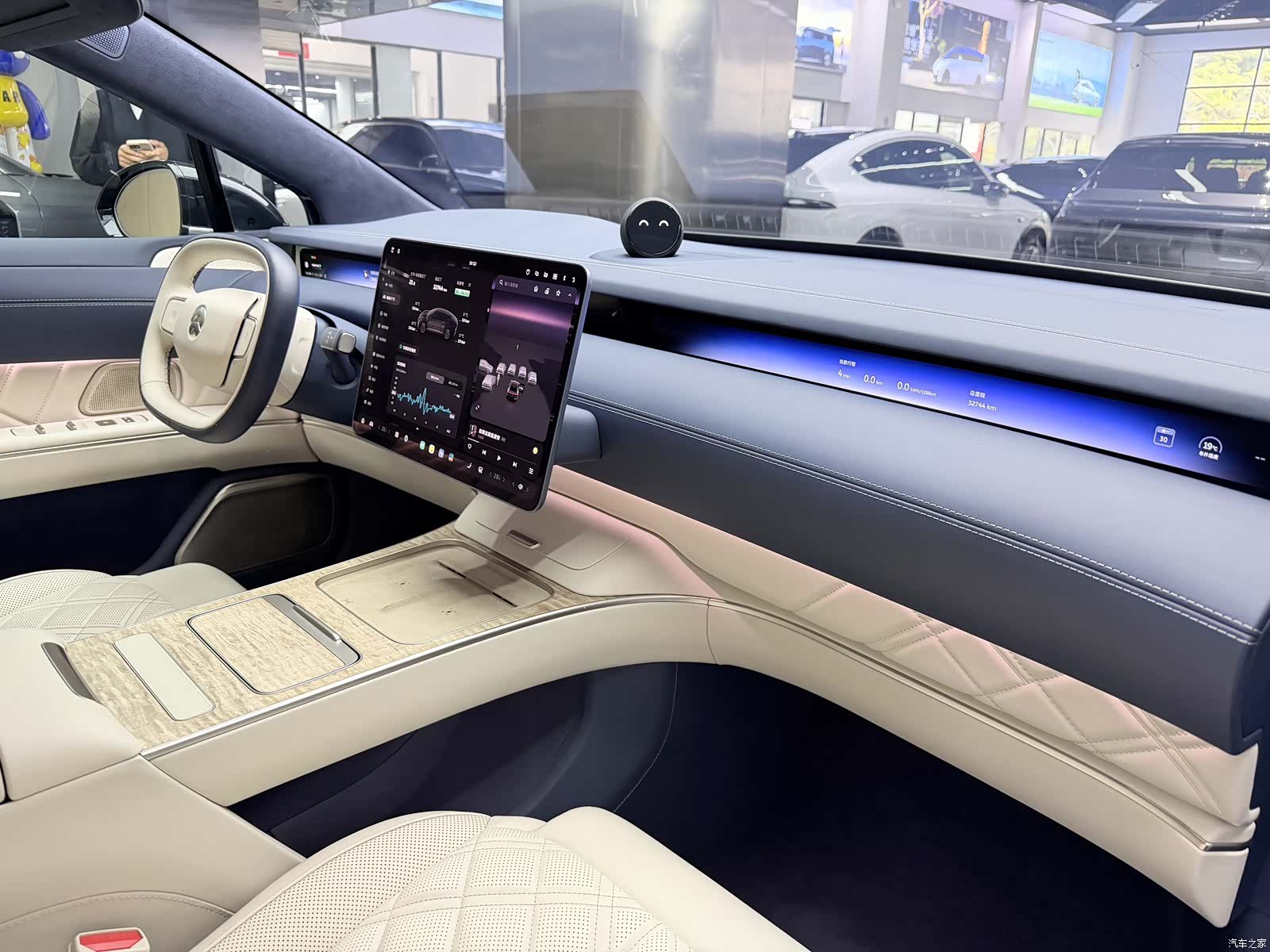 NIO ET9, 2025 13