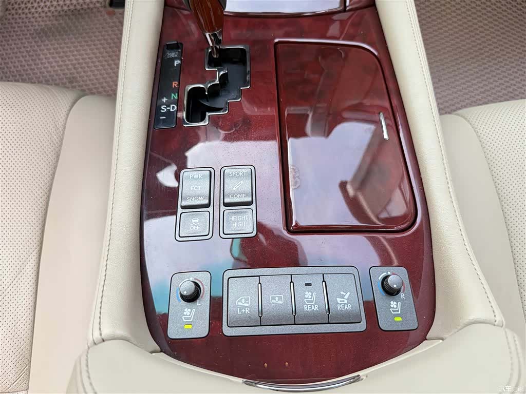 Lexus LS, 2008 21