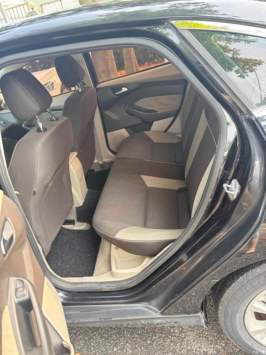 Ford Focus, 2014 6