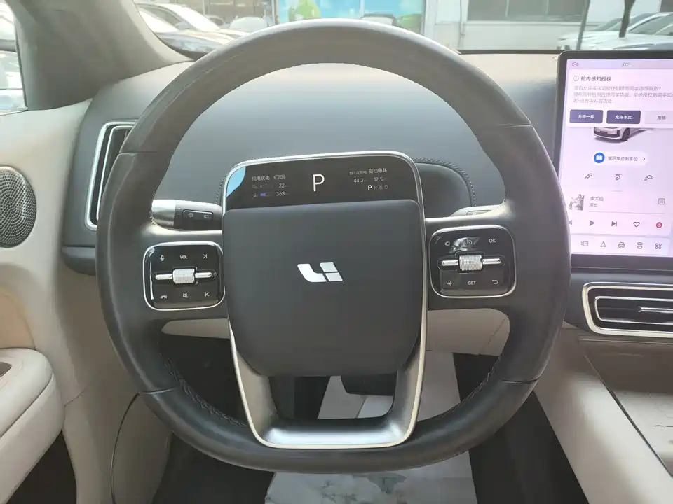Li Auto Ideal L6