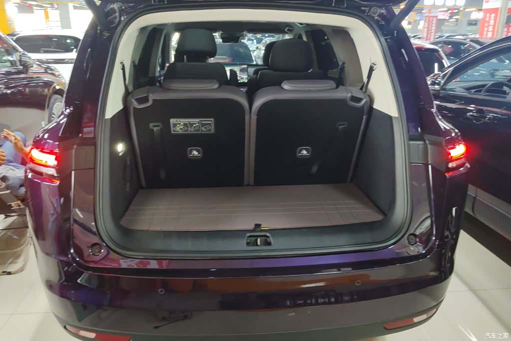 Leapmotor C16, 2025 4