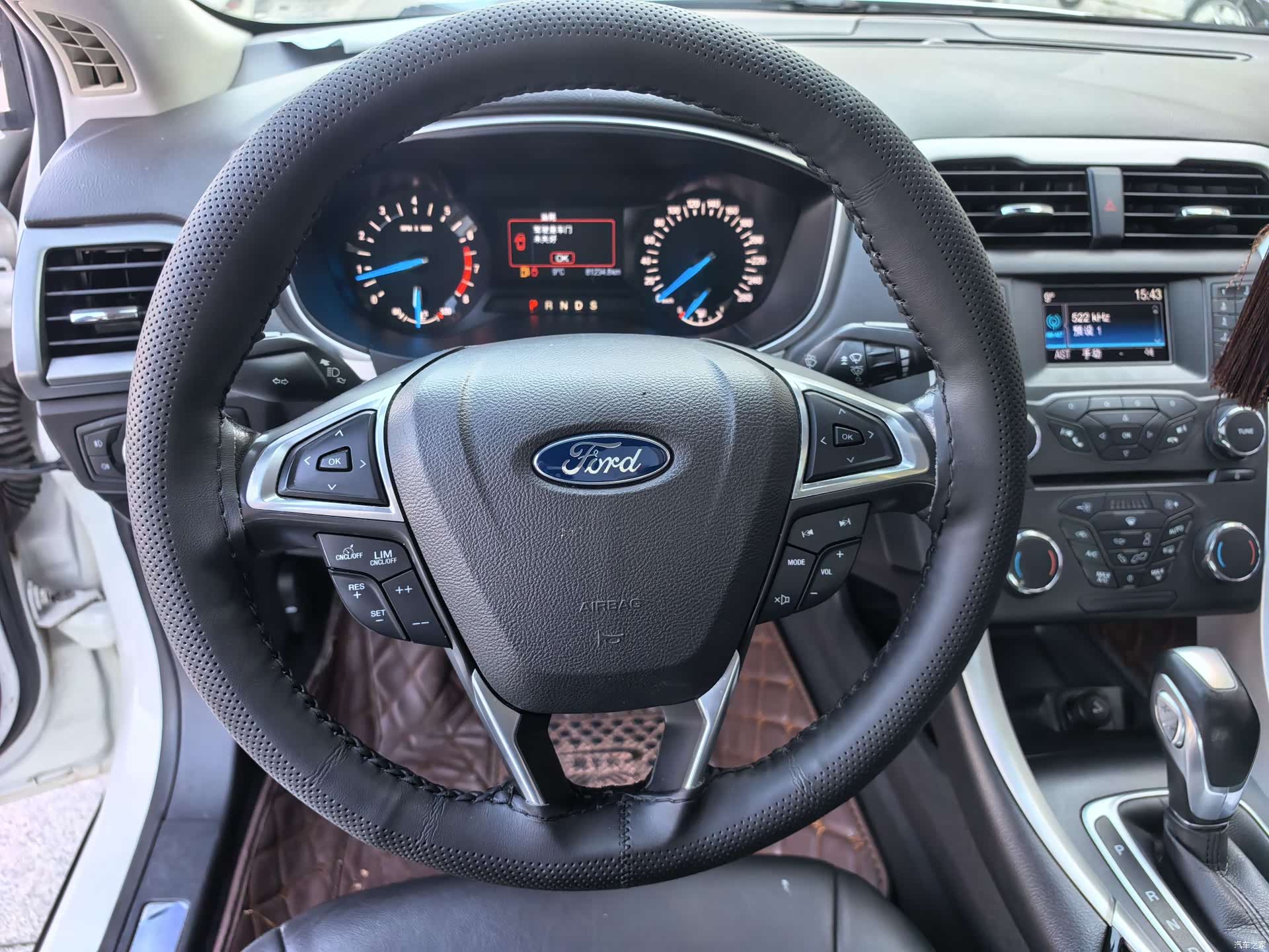 Ford Mondeo, 2016 12