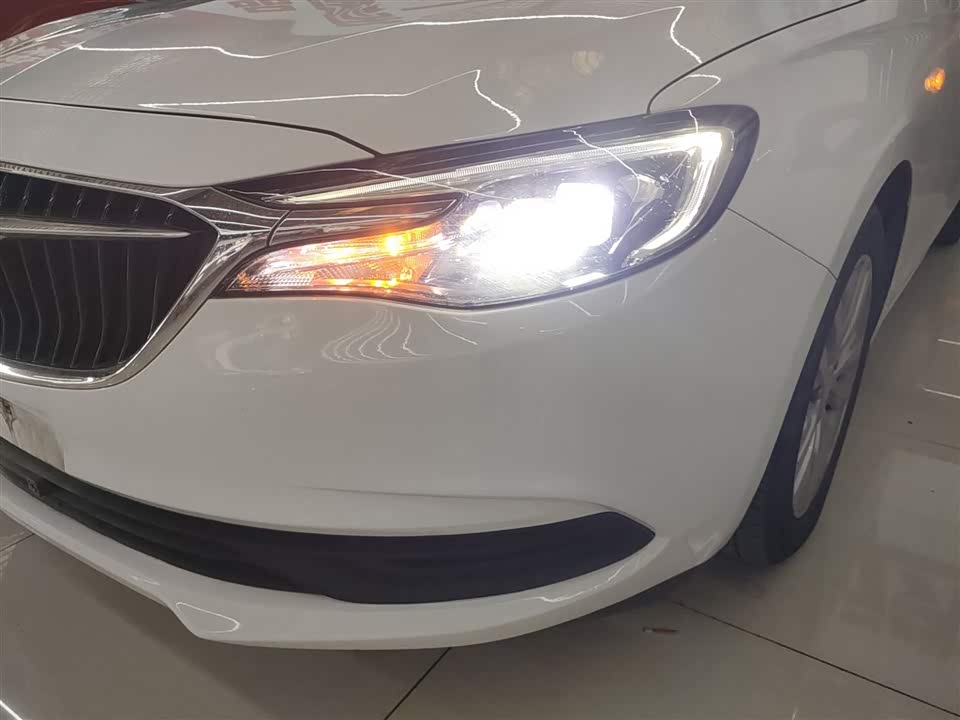 Buick Yinglang