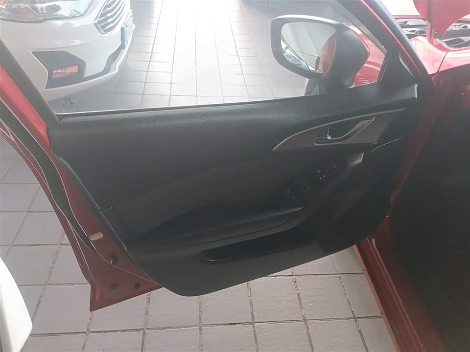 Mazda 3 Angkesaila Mazda 3 Angkesaila