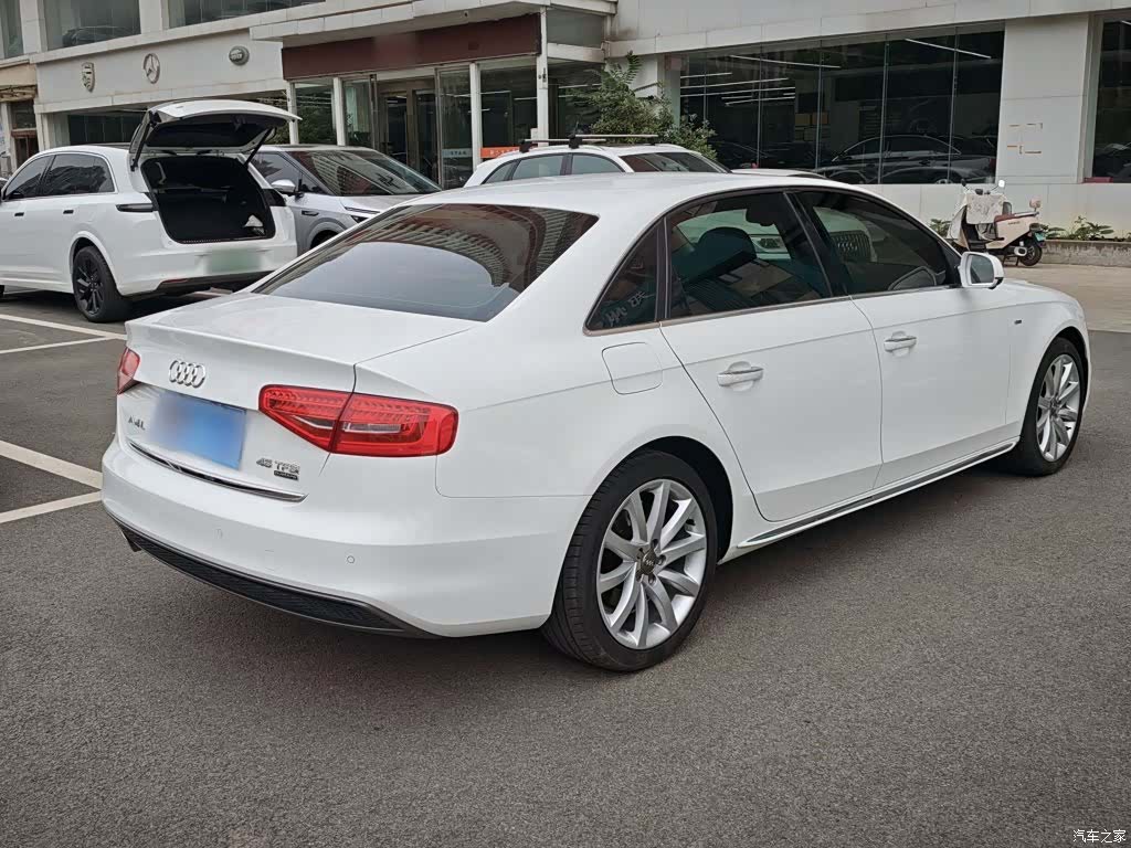 Audi A4L, 2016 11