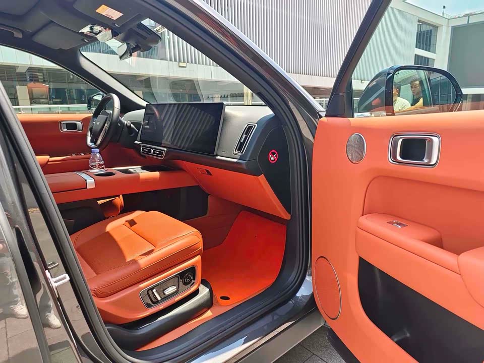 Li Auto Ideal L8