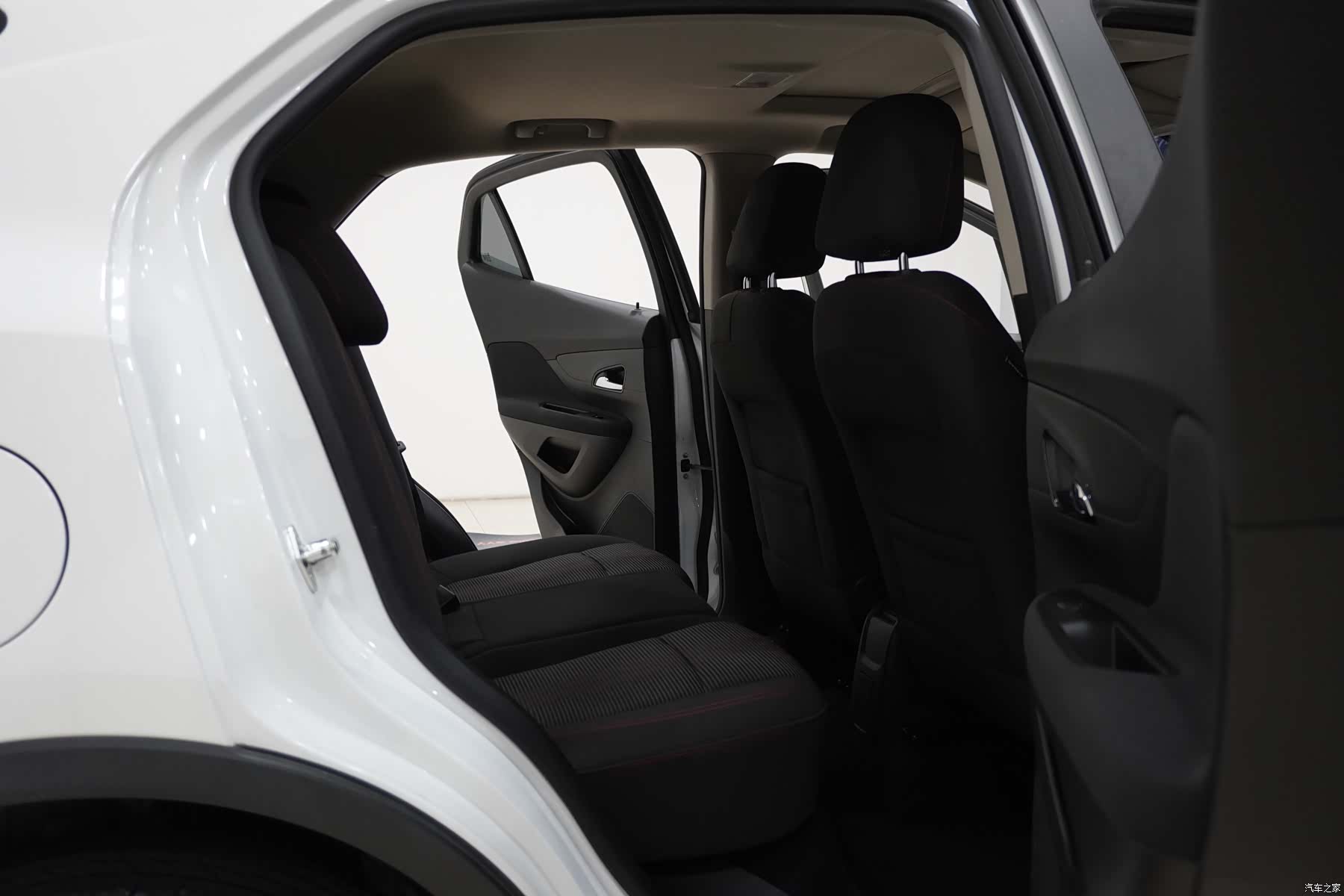 Buick Encore, 2017 11