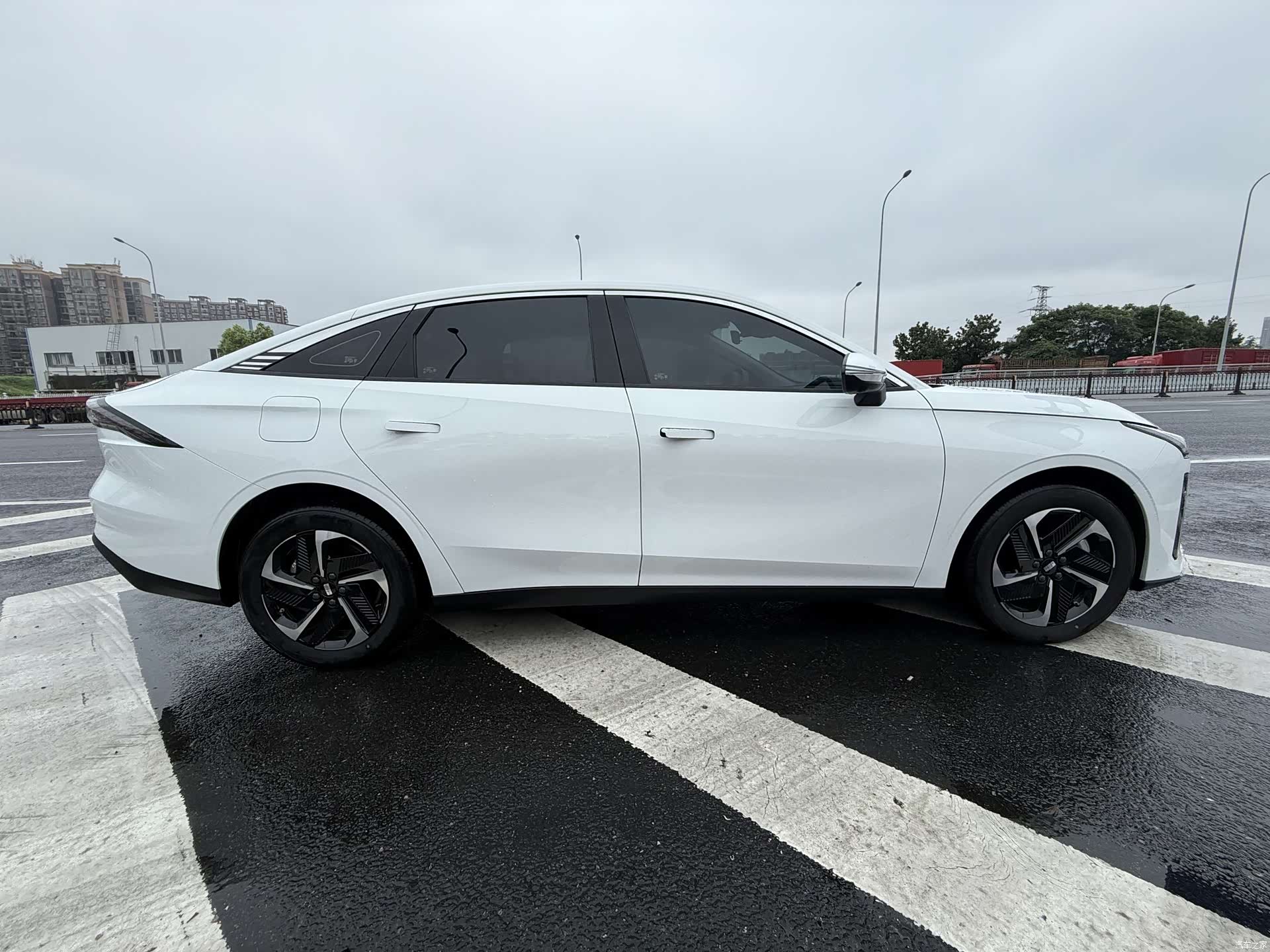 Geely Galaxy L6, 2025 7