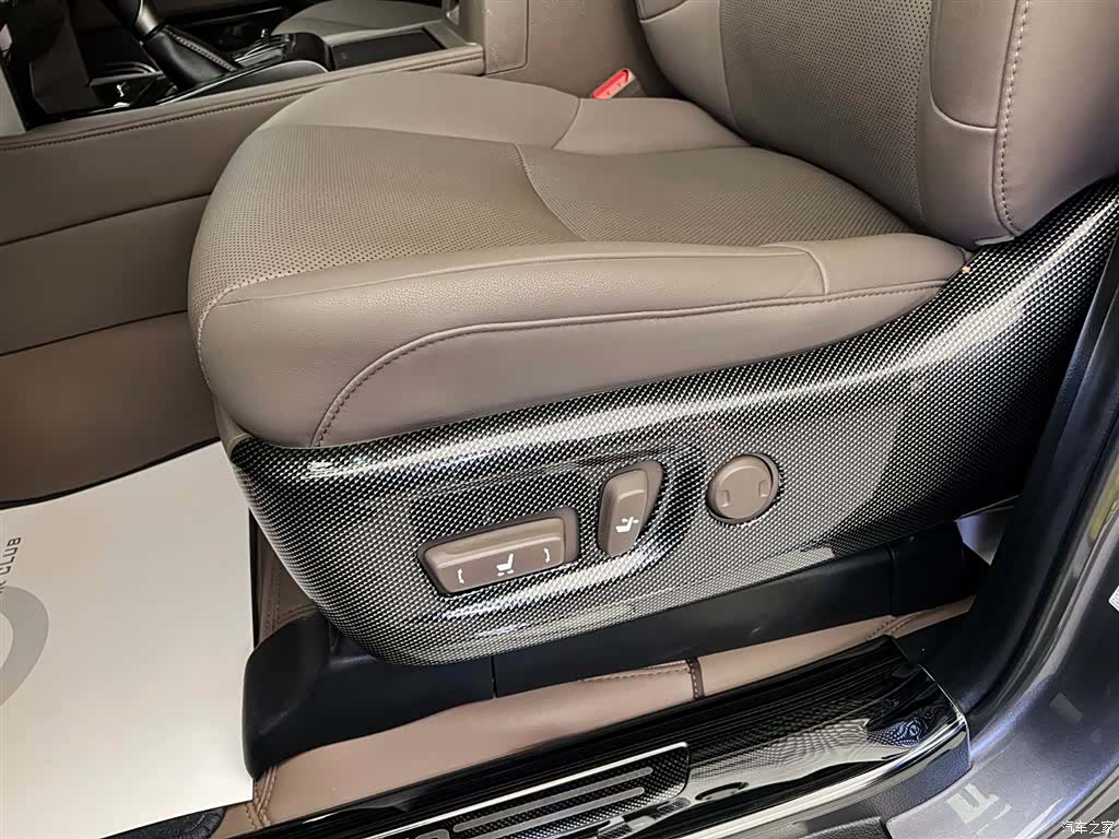Lexus GX, 2023 9