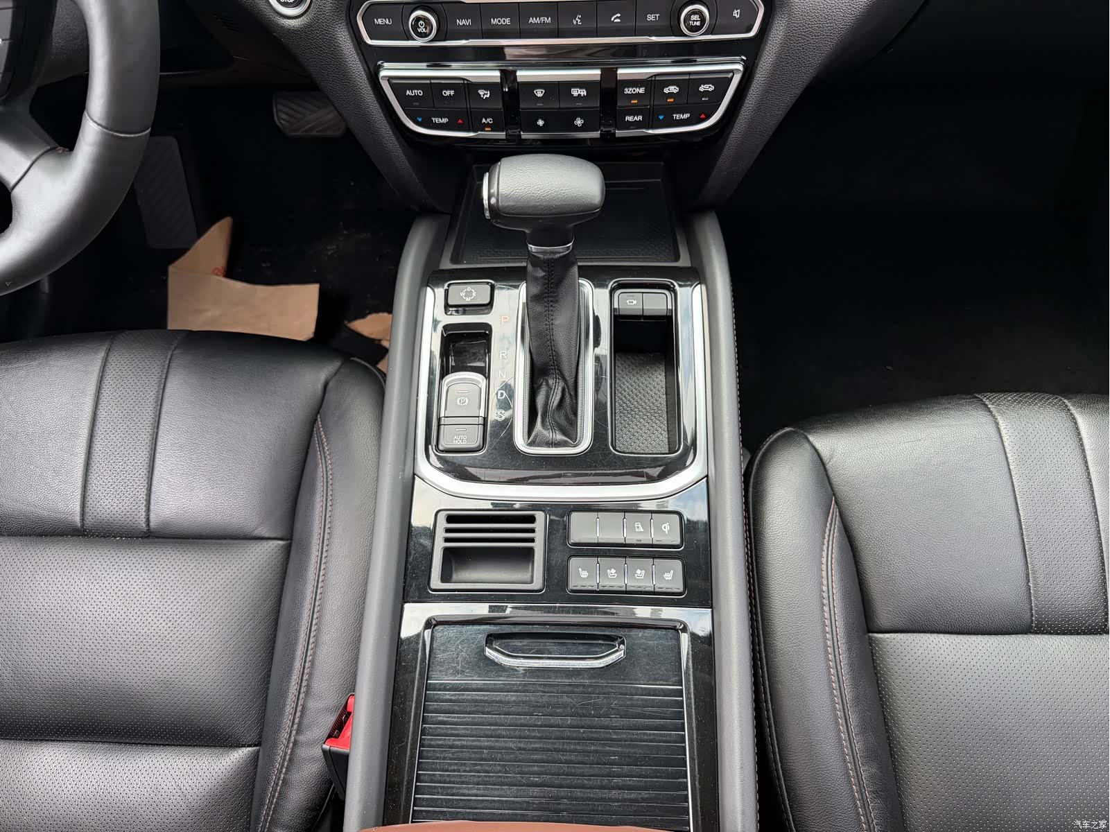 Trumpchi GS8, 2017 12