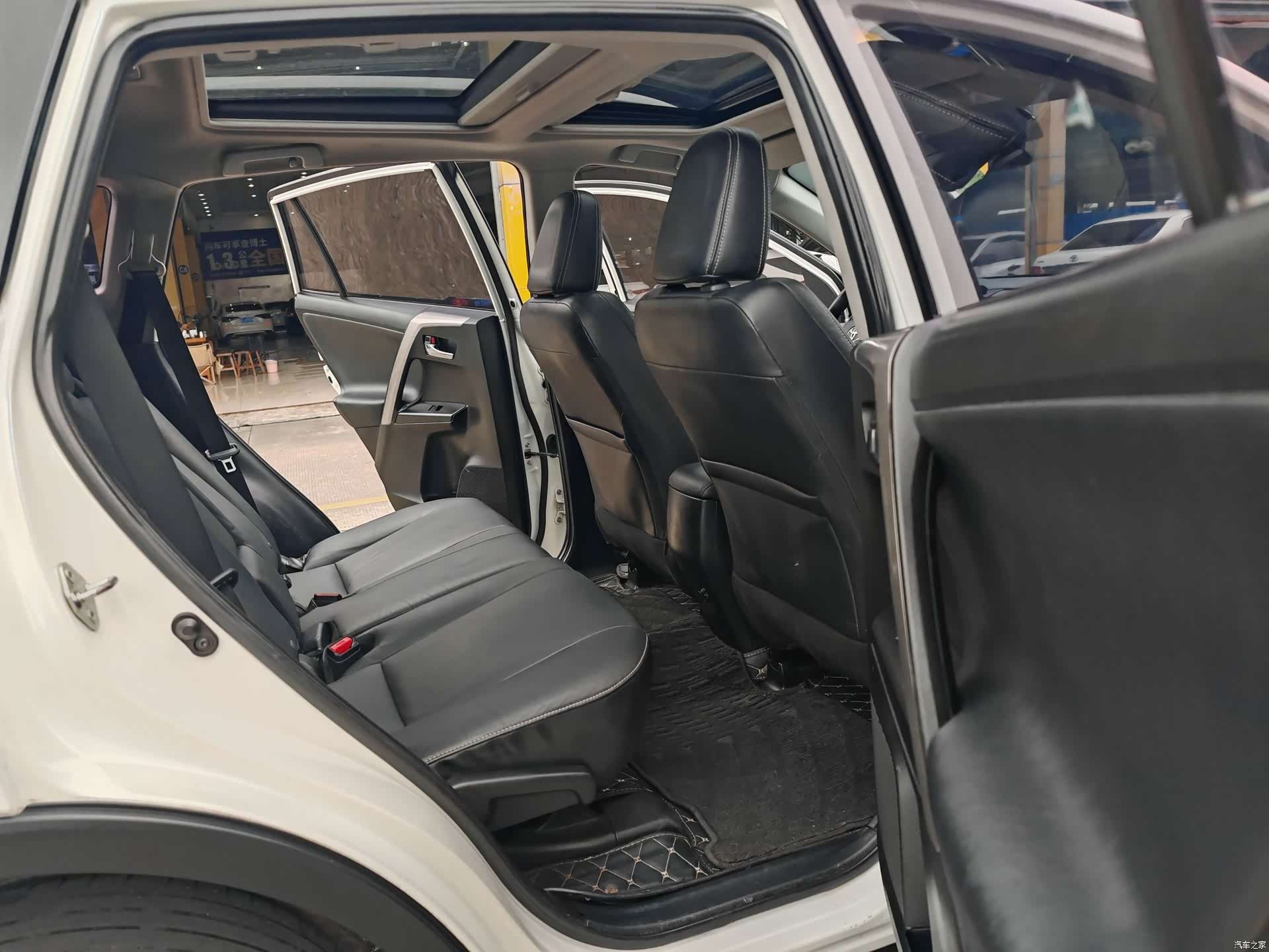 Toyota RAV4, 2016 9
