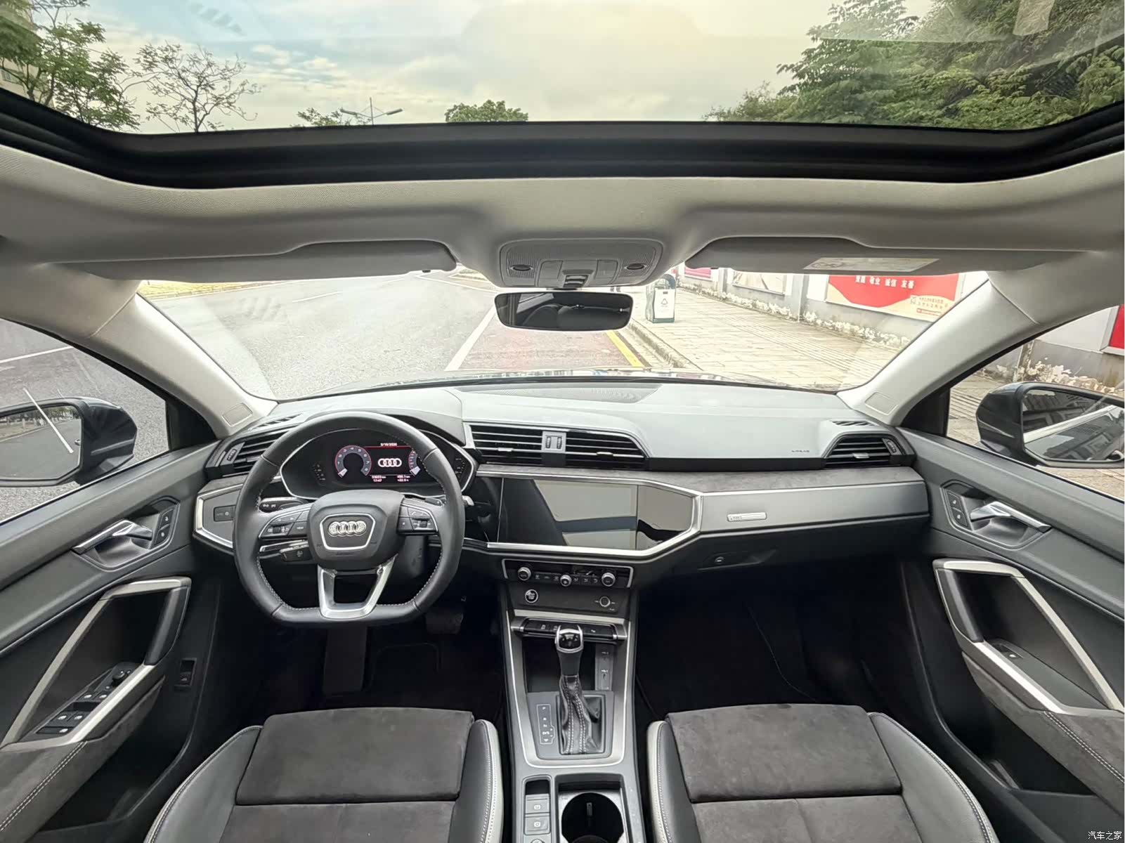 Audi Q3, 2022 13