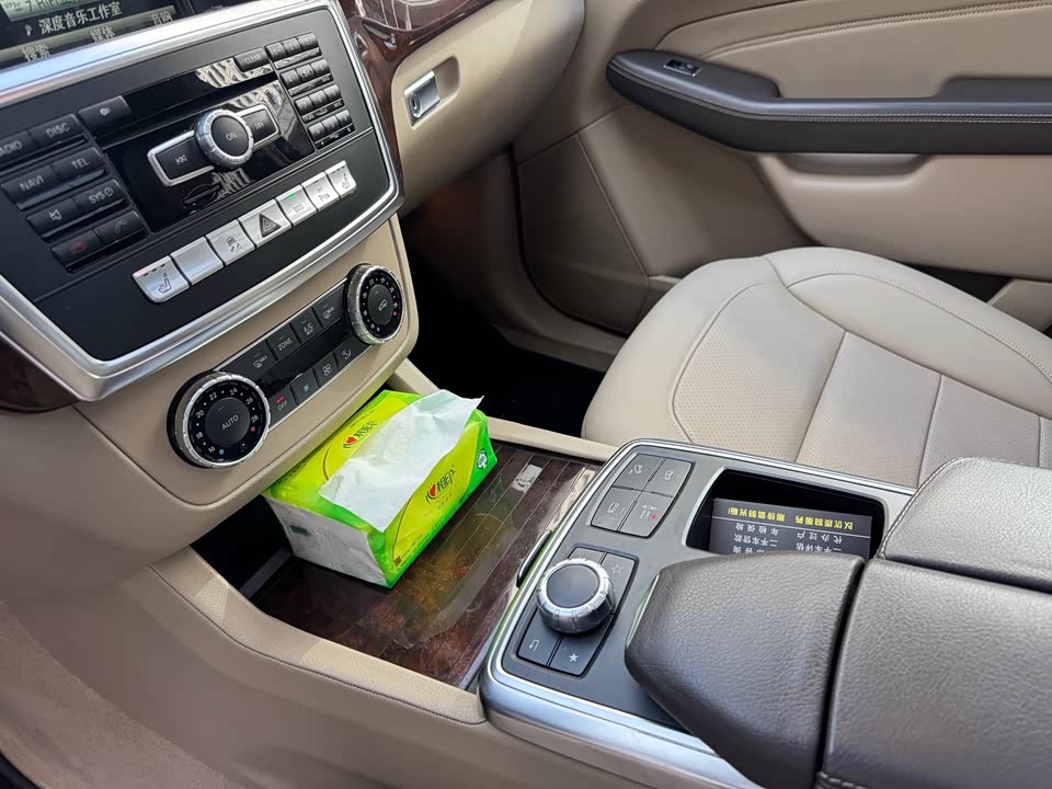 Mercedes-Benz M class