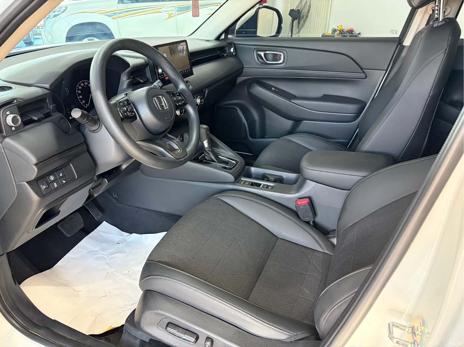Honda Vezel, 2023 все фото