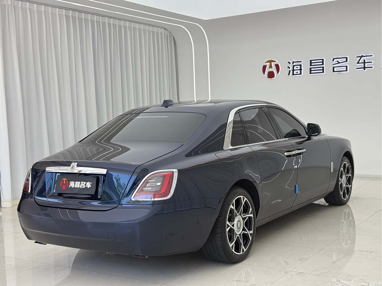 Rolls-Royce Ghost, 2022 6