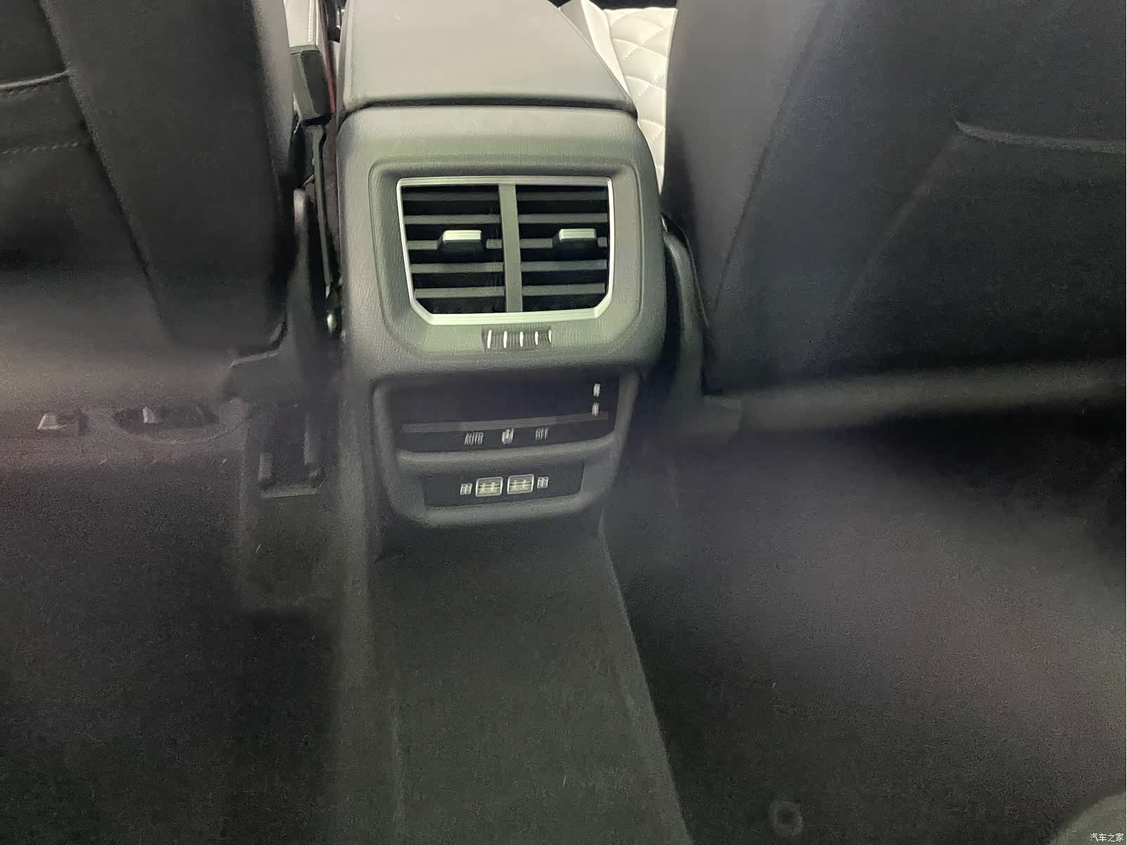 Volkswagen Tayron, 2022 14