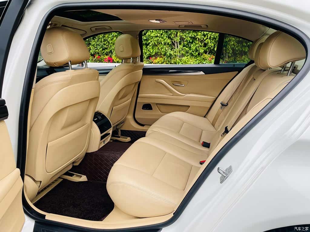 BMW 5 Series, 2014 9