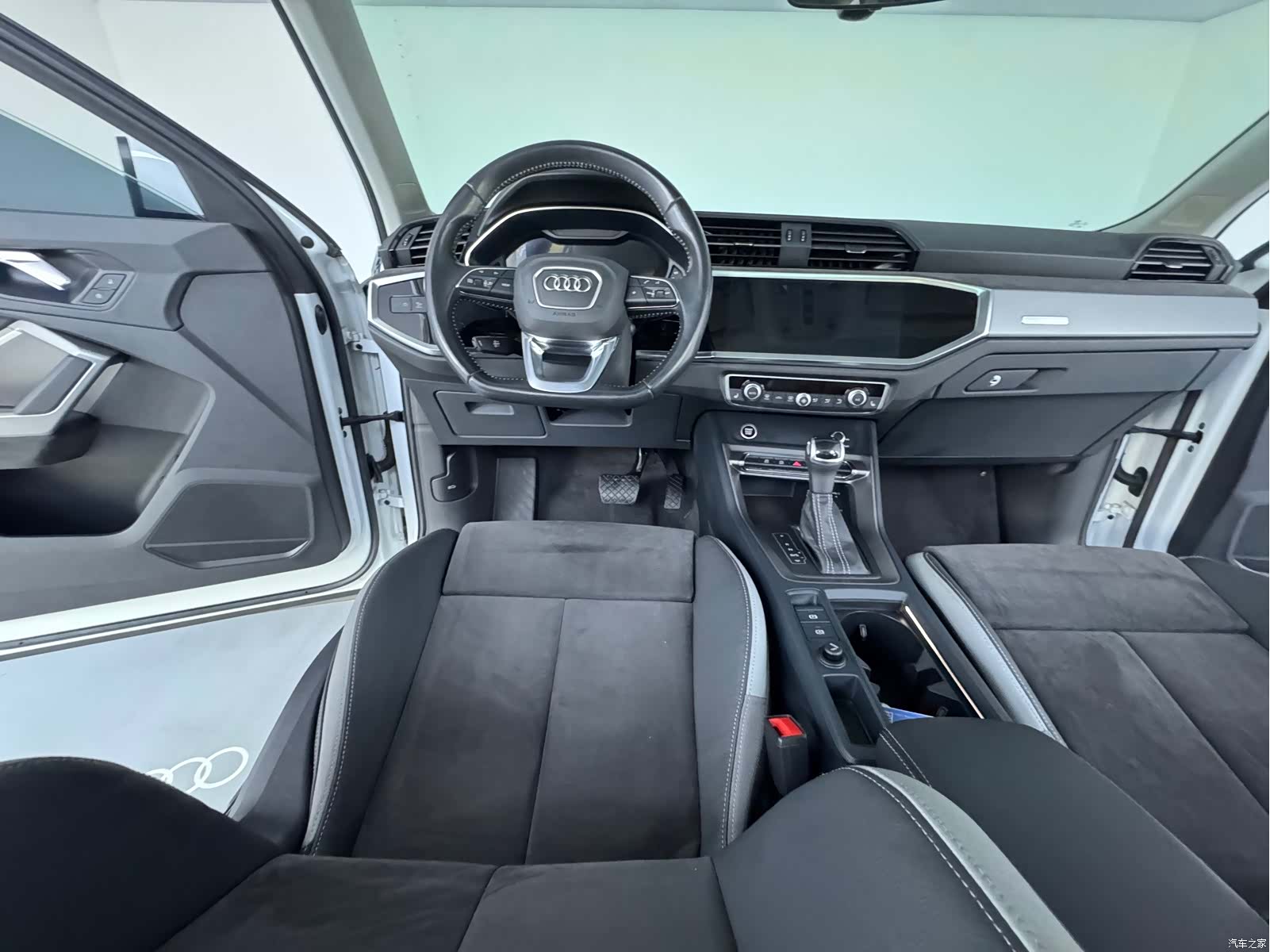 Audi Q3, 2022 17