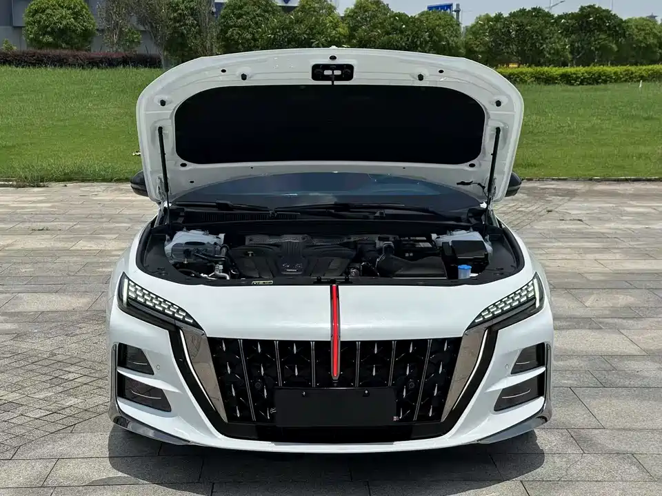 Hongqi H6