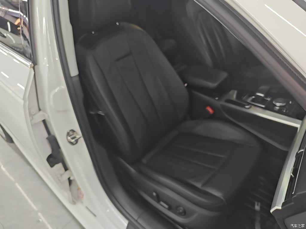 Audi A4L, 2018 25