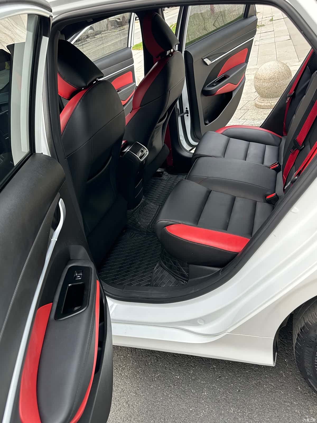 Geely Binray, 2021 8