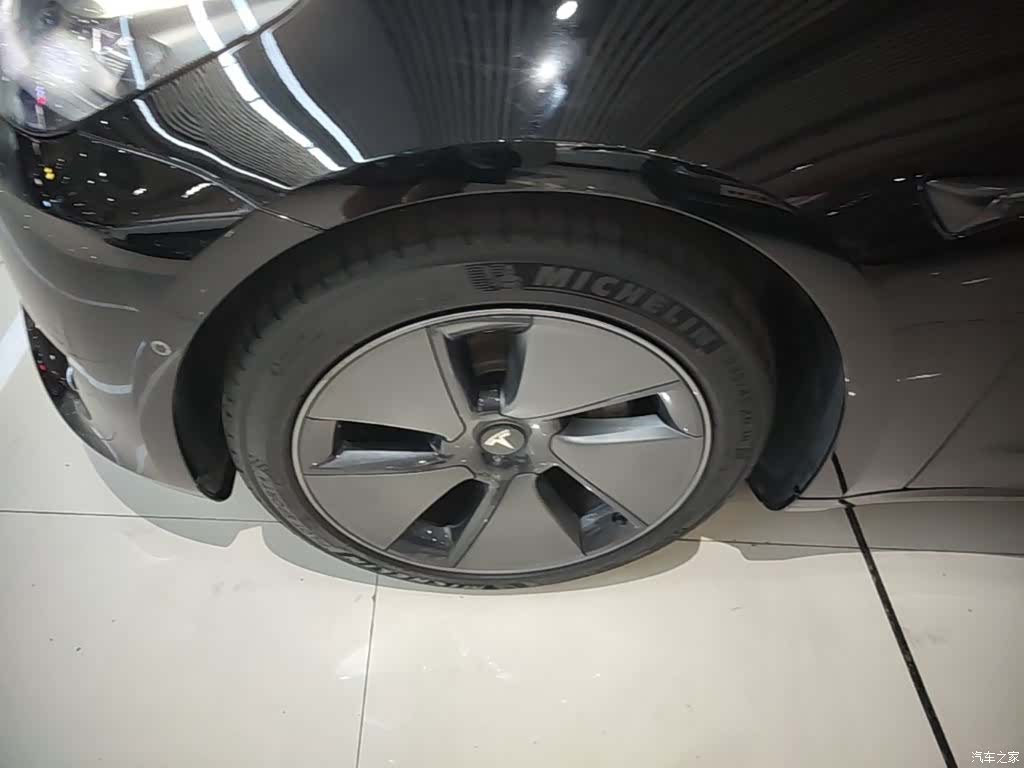 Tesla Model 3, 2021 23