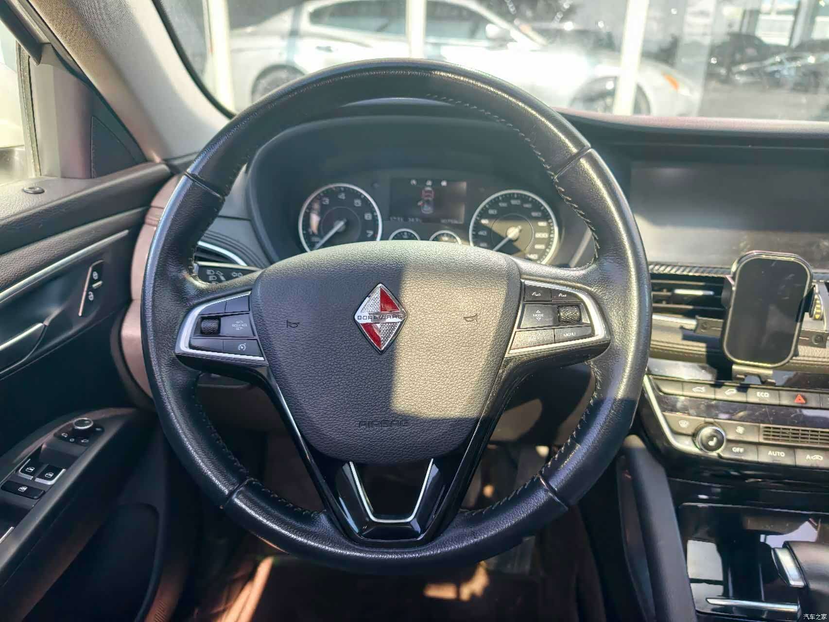 Borgward BX7, 2016 11