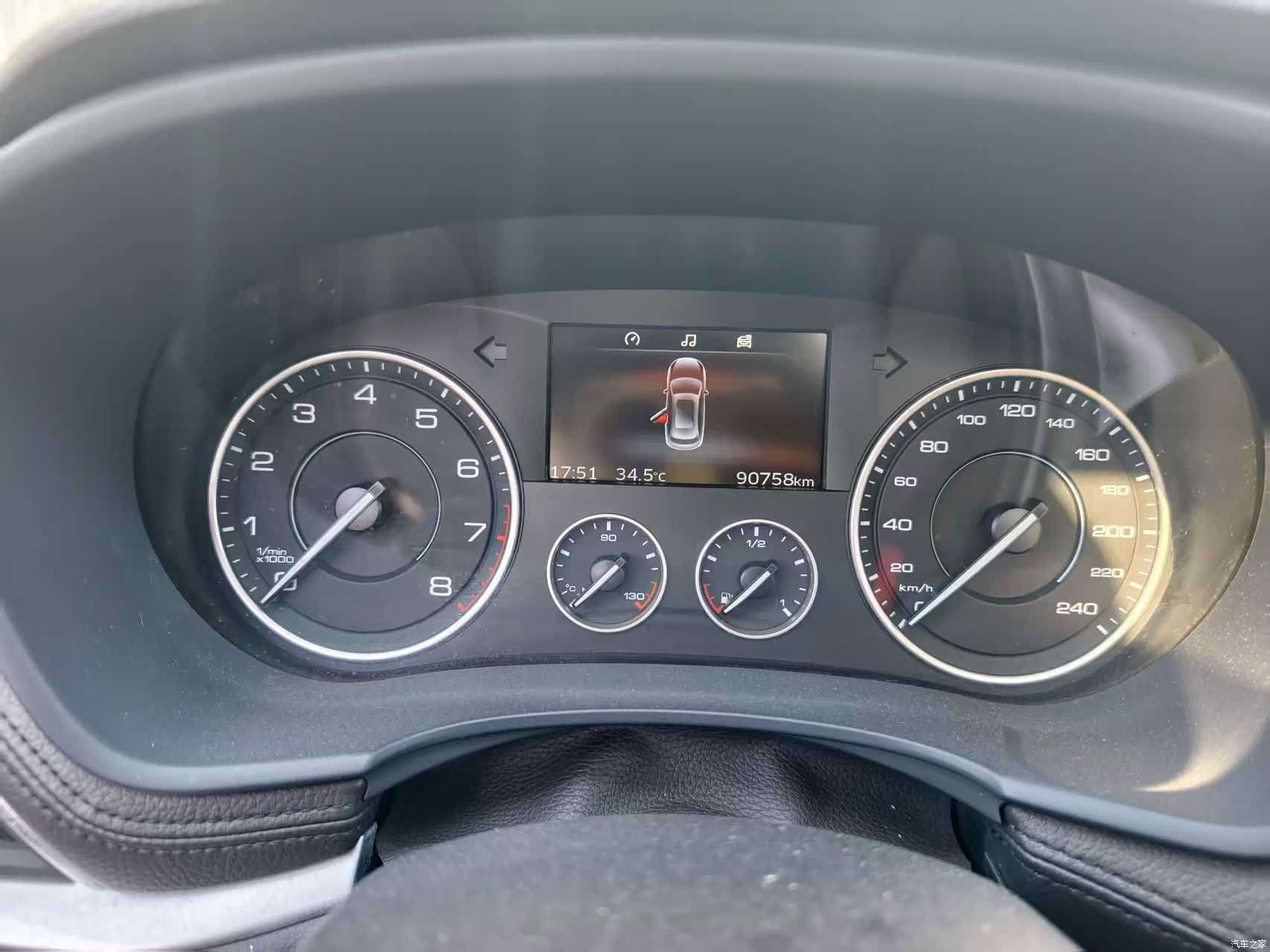 Borgward BX7, 2016 10