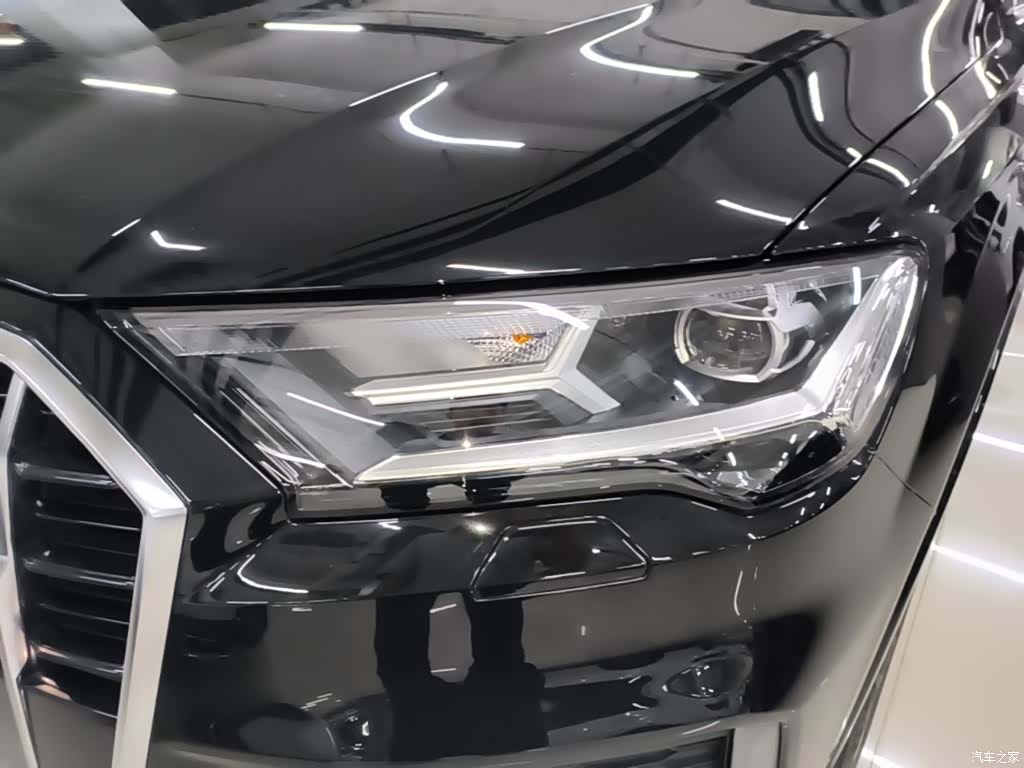 Audi Q7, 2023 24