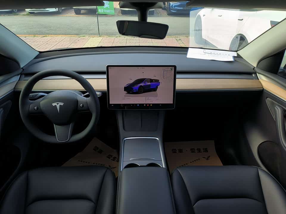 Tesla Model Y Tesla Model Y