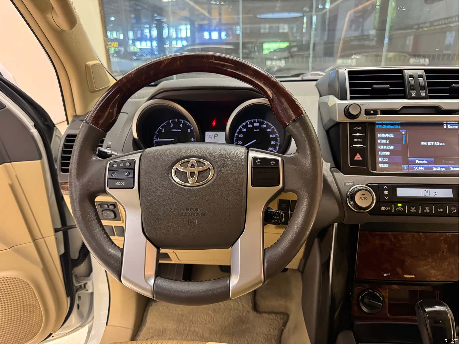 Toyota Prado, 2014 8
